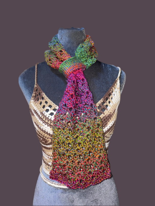 Keyhole scarf